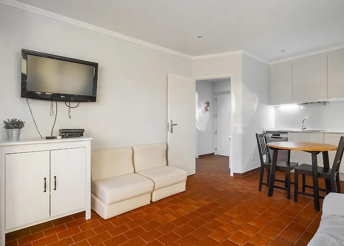 Apartment Amendoeiras Family Quarteira