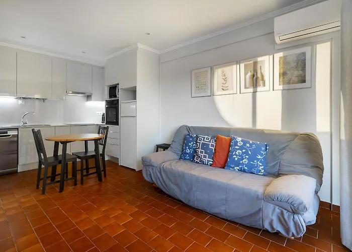 Amendoeiras Family Apartamento *